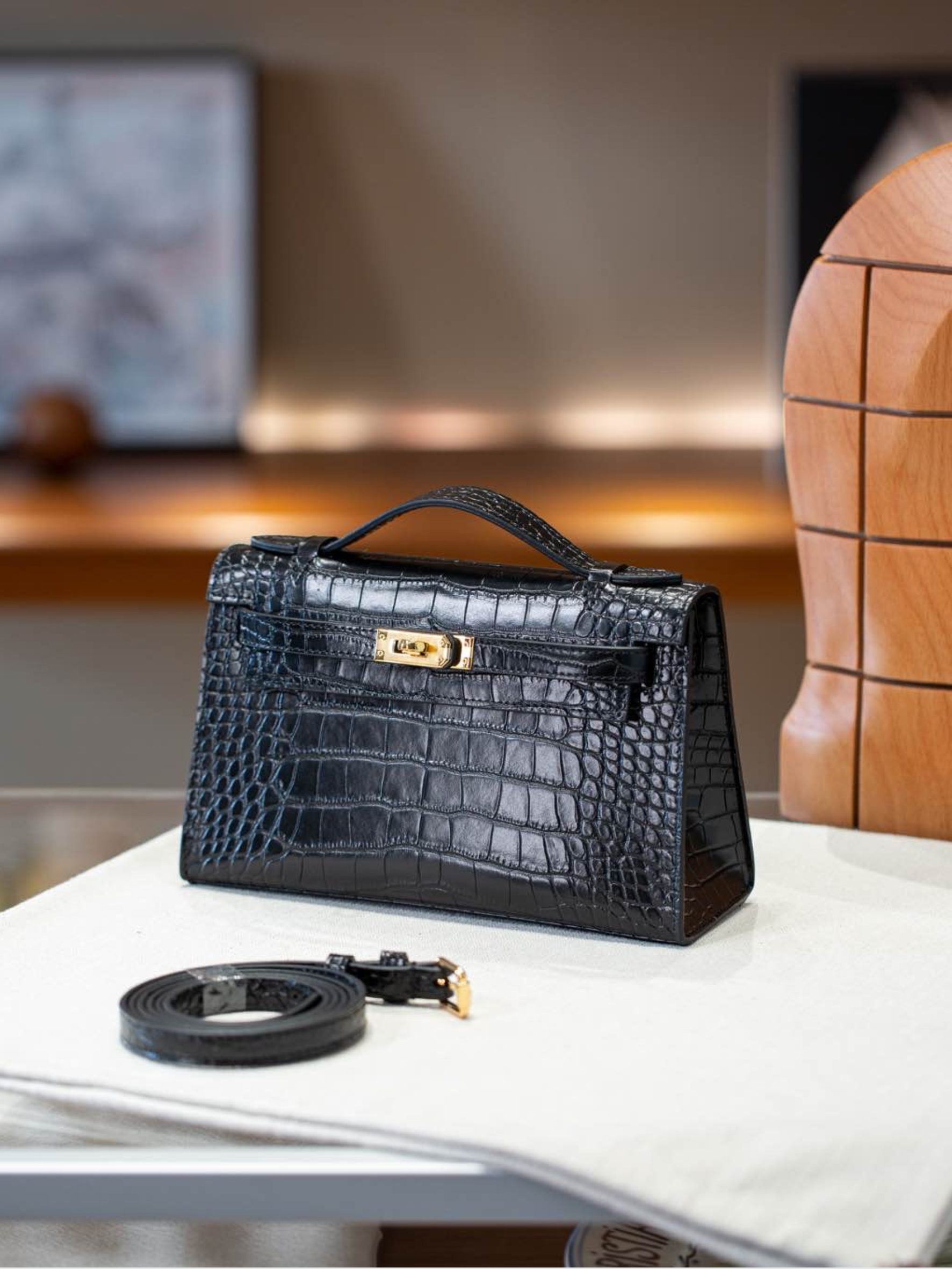 Madelyn Pochette Epsom GHW
