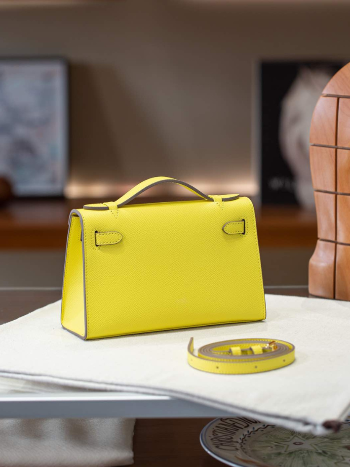 Madelyn Pochette Epsom GHW