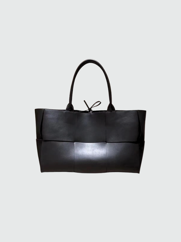 Vivian Tote