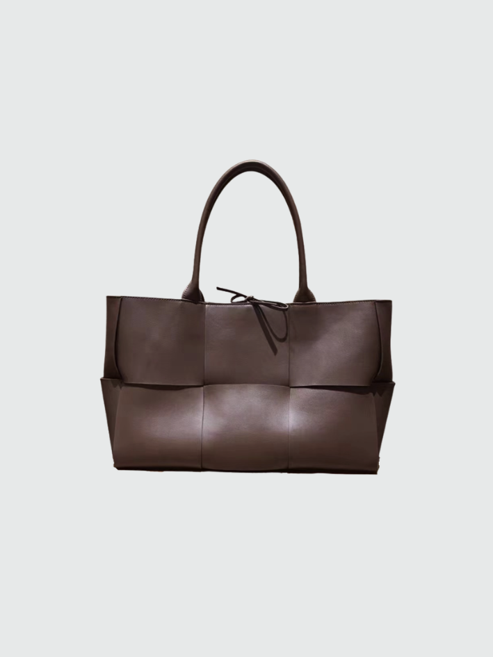 Vivian Tote
