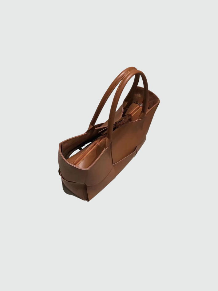 Vivian Tote